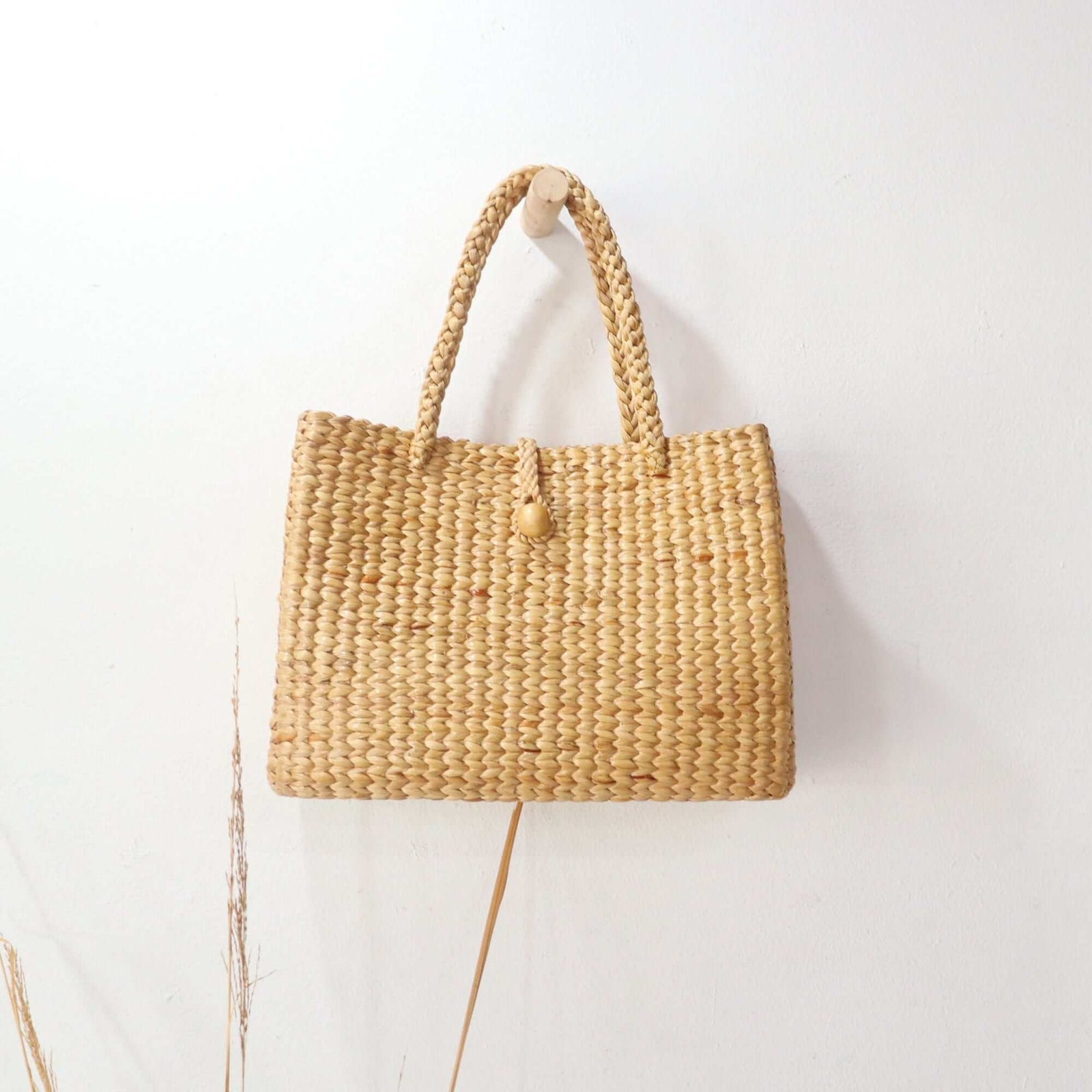 Straw Bag for Women Woven Beach Structured Tote Handmade Crochet Carteras  De Mujer Summer Shoulder Bohemian Hobo Pom Travel