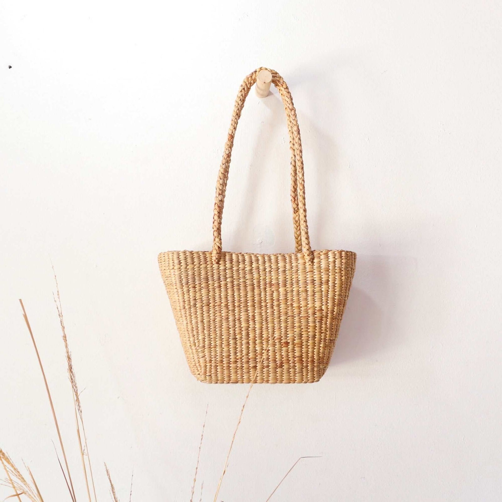RUNG A LOON - Shoulder Straw Bag