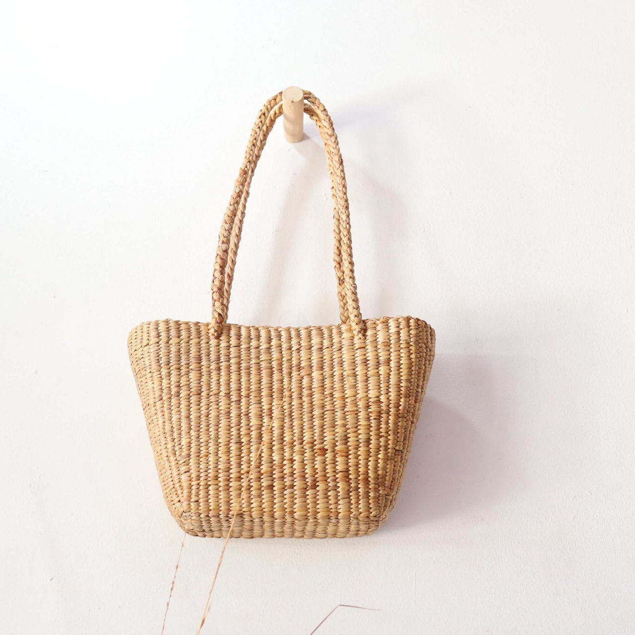 RUNG A LOON - Shoulder Straw Bag