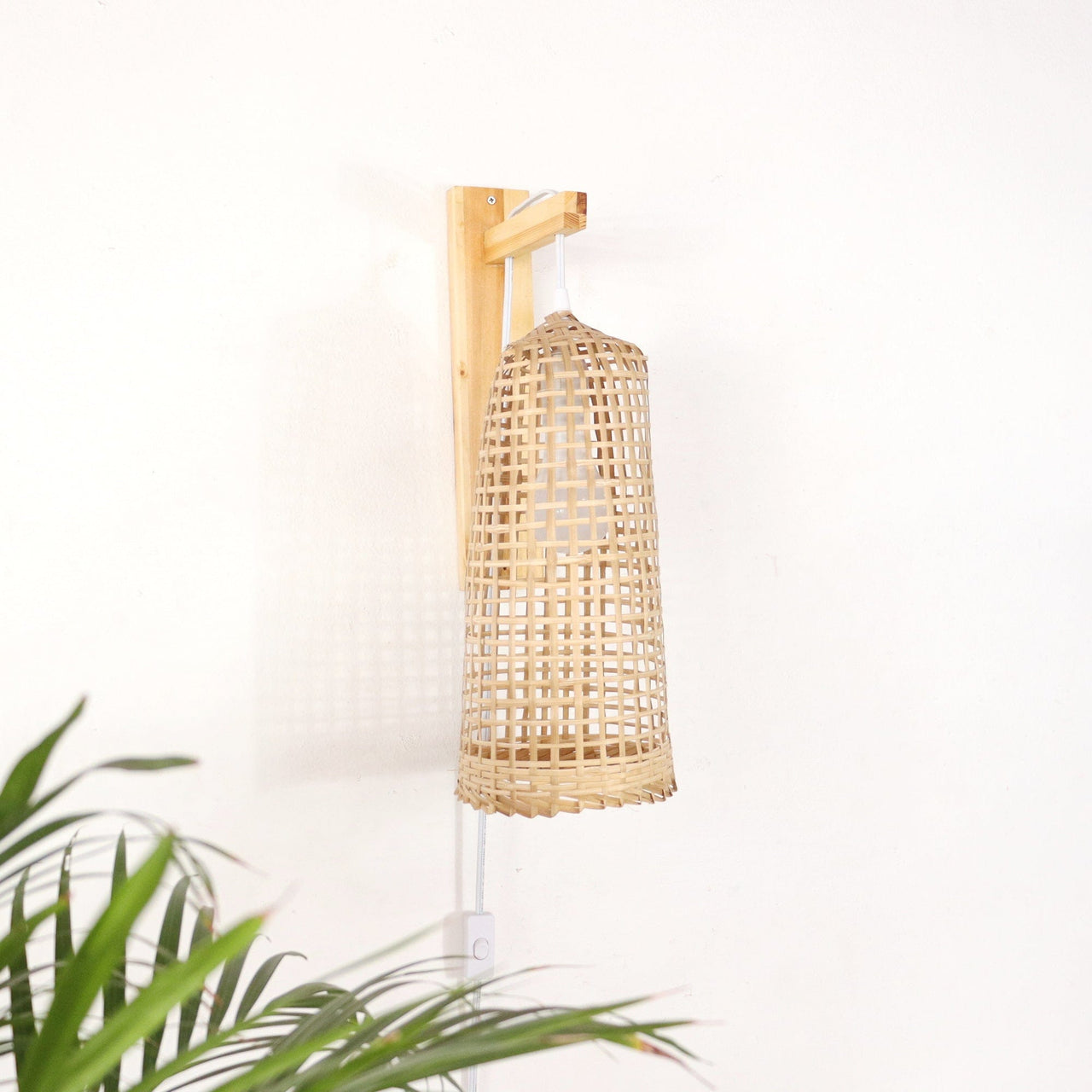SATINEE - Wall Sconce