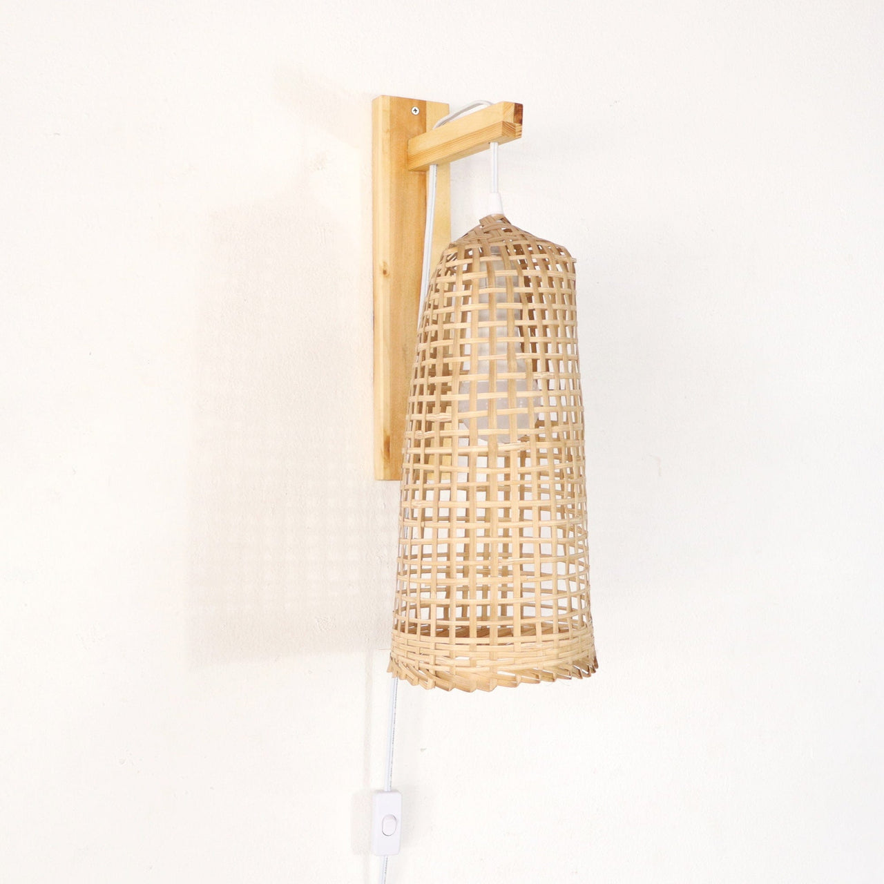 SATINEE - Wall Sconce