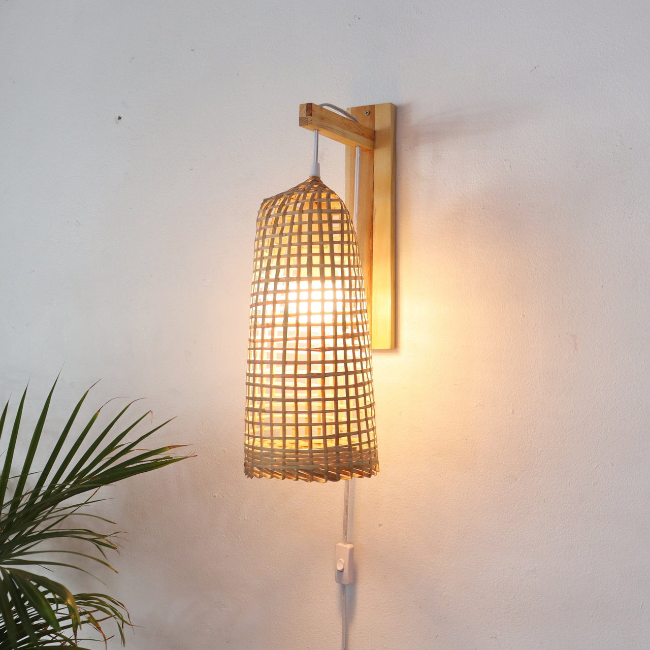 SATINEE - Wall Sconce