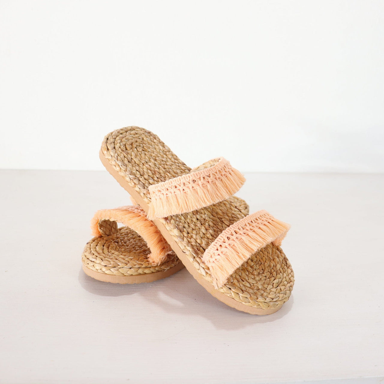 NAN NA LIN - Straw shoe