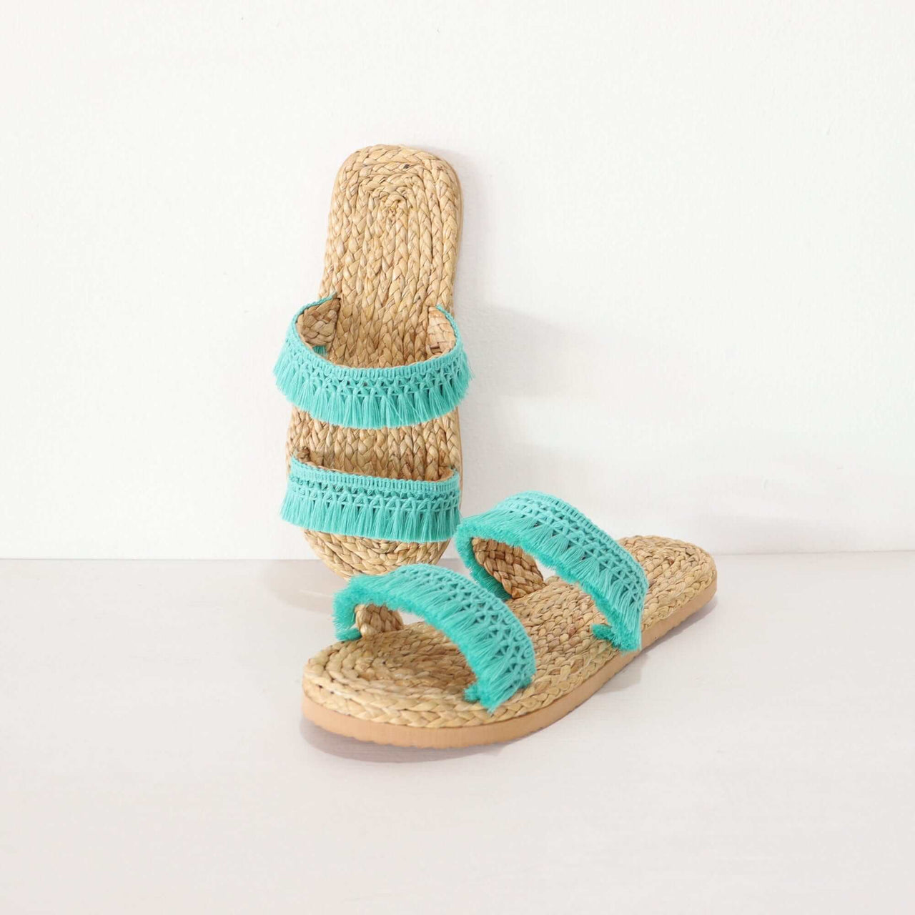 NA PI DA - Straw shoe