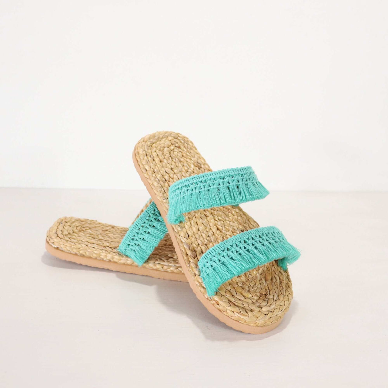 NA PI DA - Straw shoe