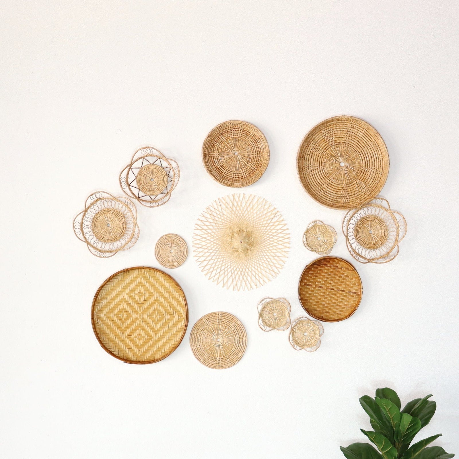 TI SA TA - Wall Hanging Décor Set of 13