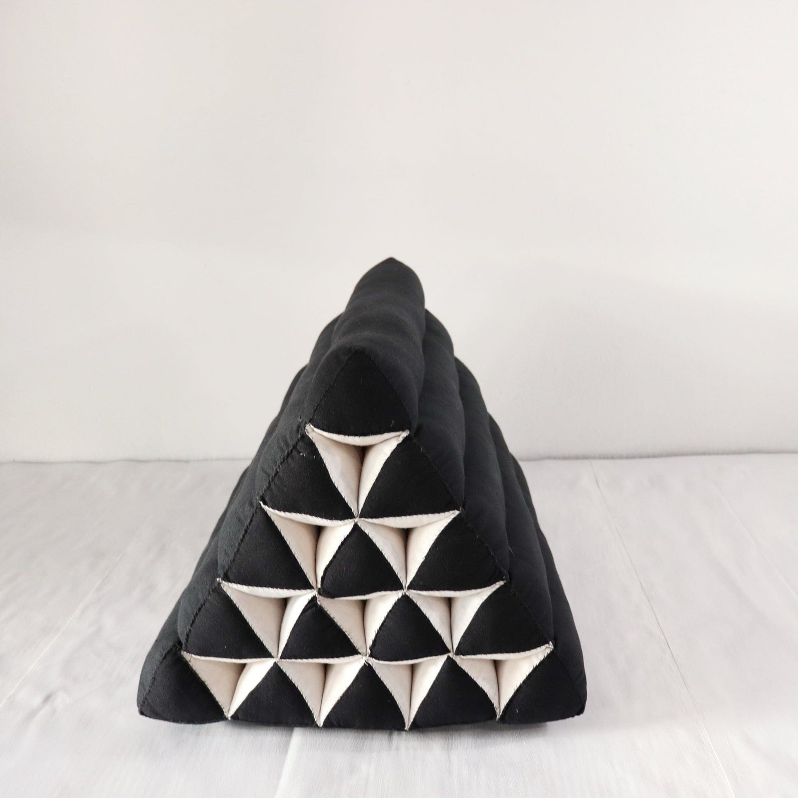 NA THA CHA - Thai Triangle Cushion (ฺBlack and White)
