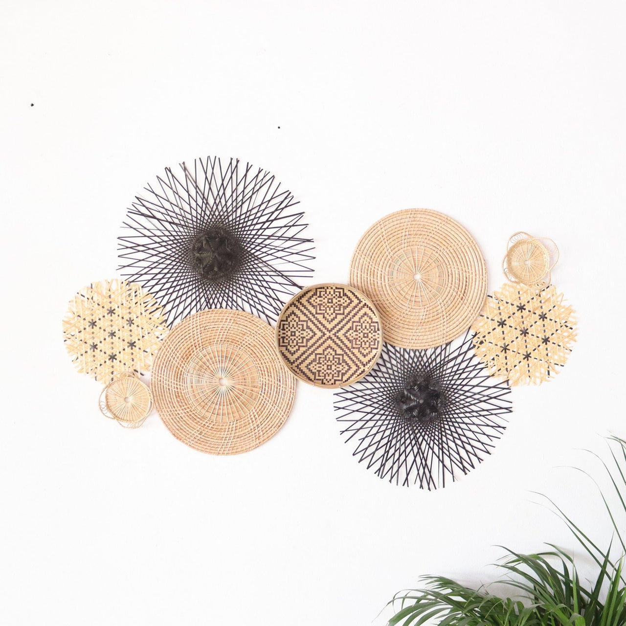 Wall Hanging Décor Set of 9 - DA MI KA