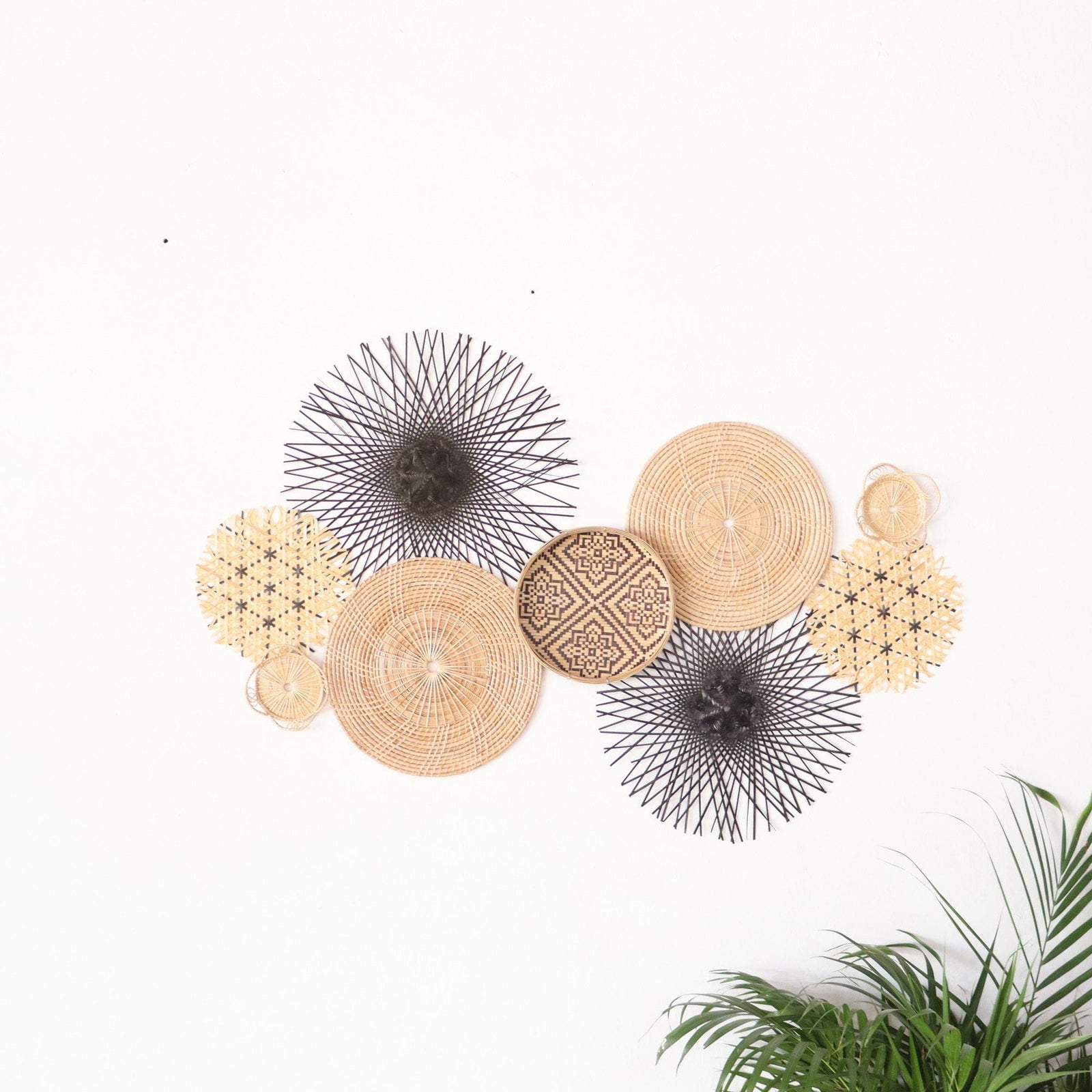 Wall Hanging Décor Set of 9 - DA MI KA