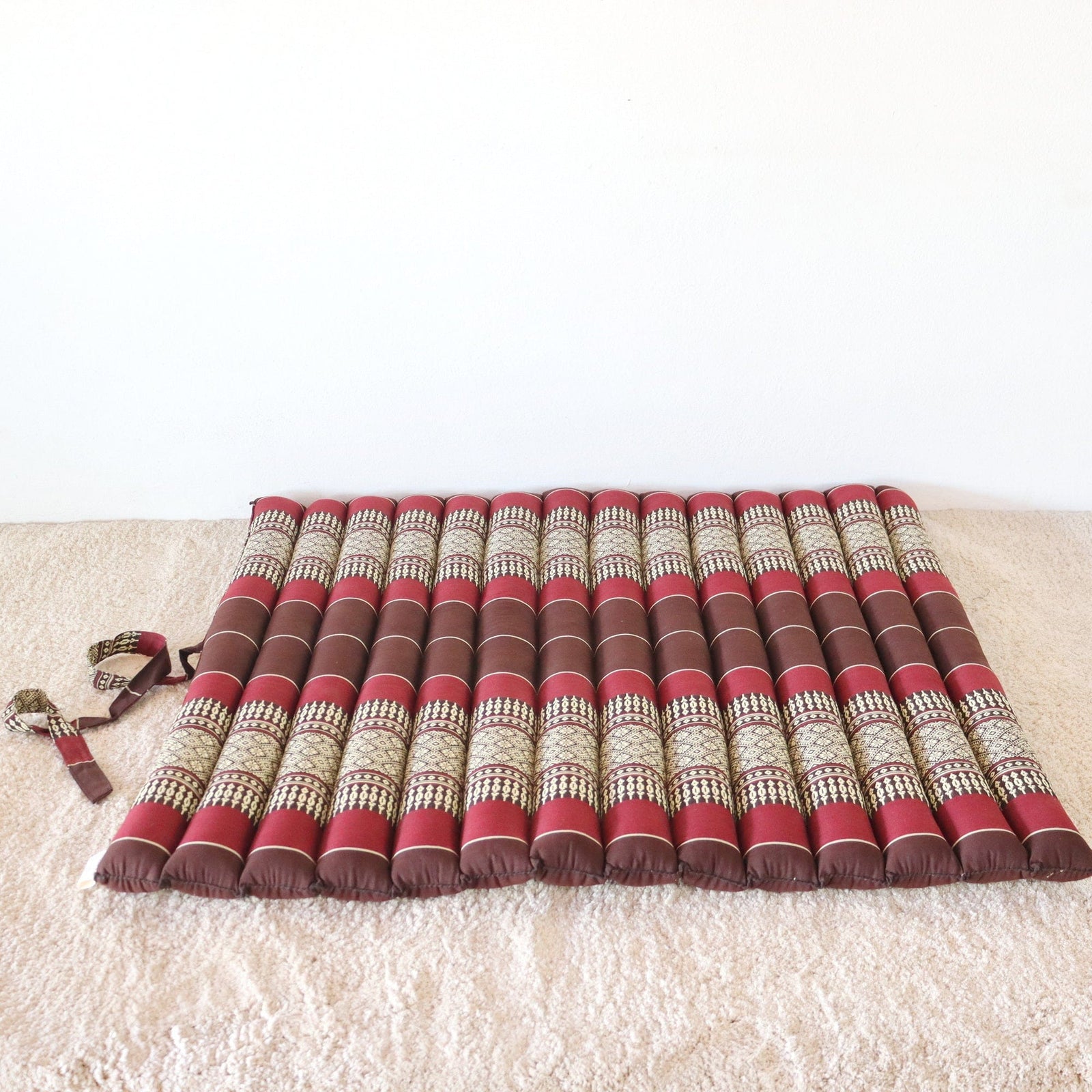 PA THA PEE - Roll Up Zabuton Meditation Cushion