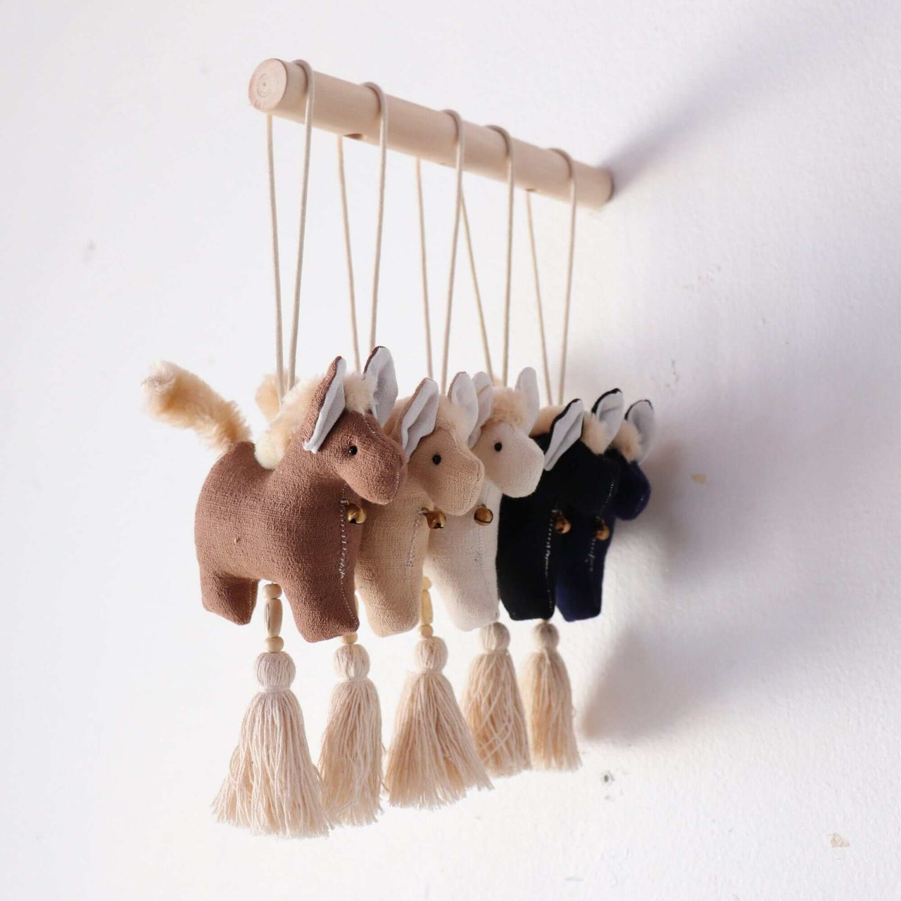 KANDA Tassel charm