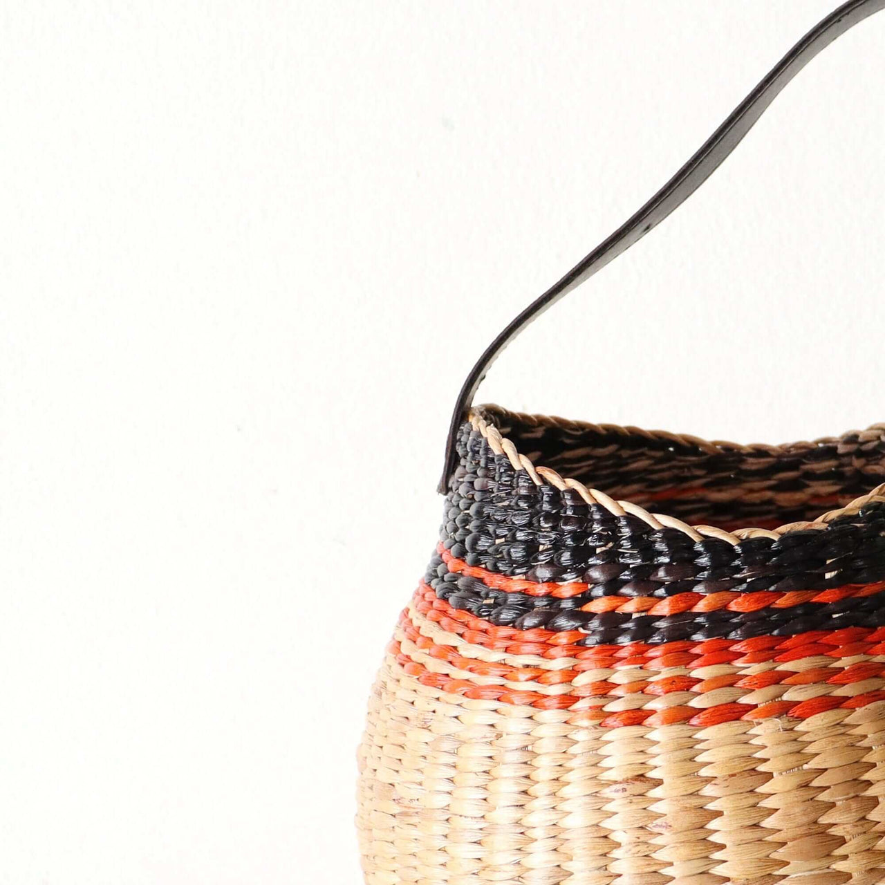 PRA RA WEE - Straw bag