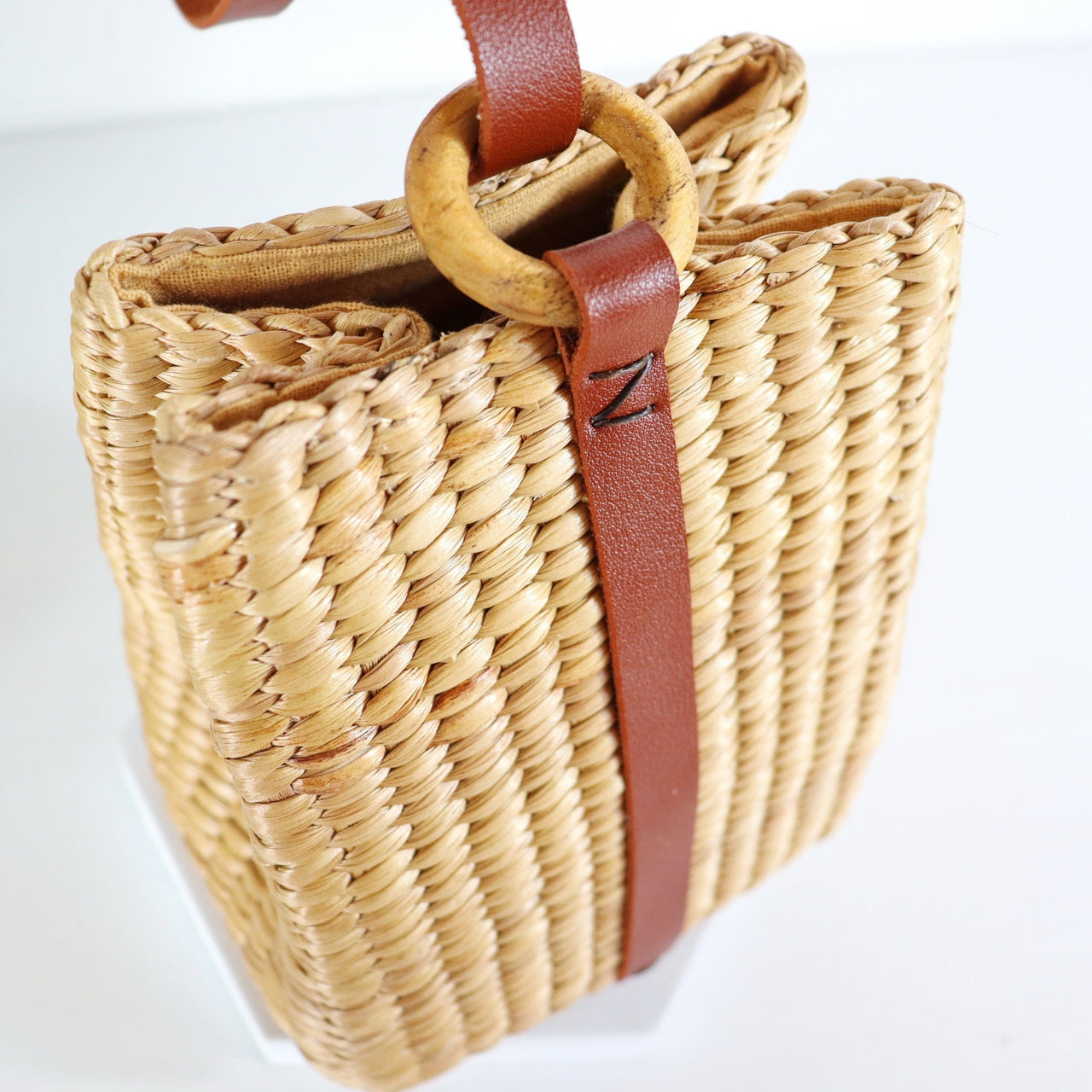 TA VI KA - Straw bag
