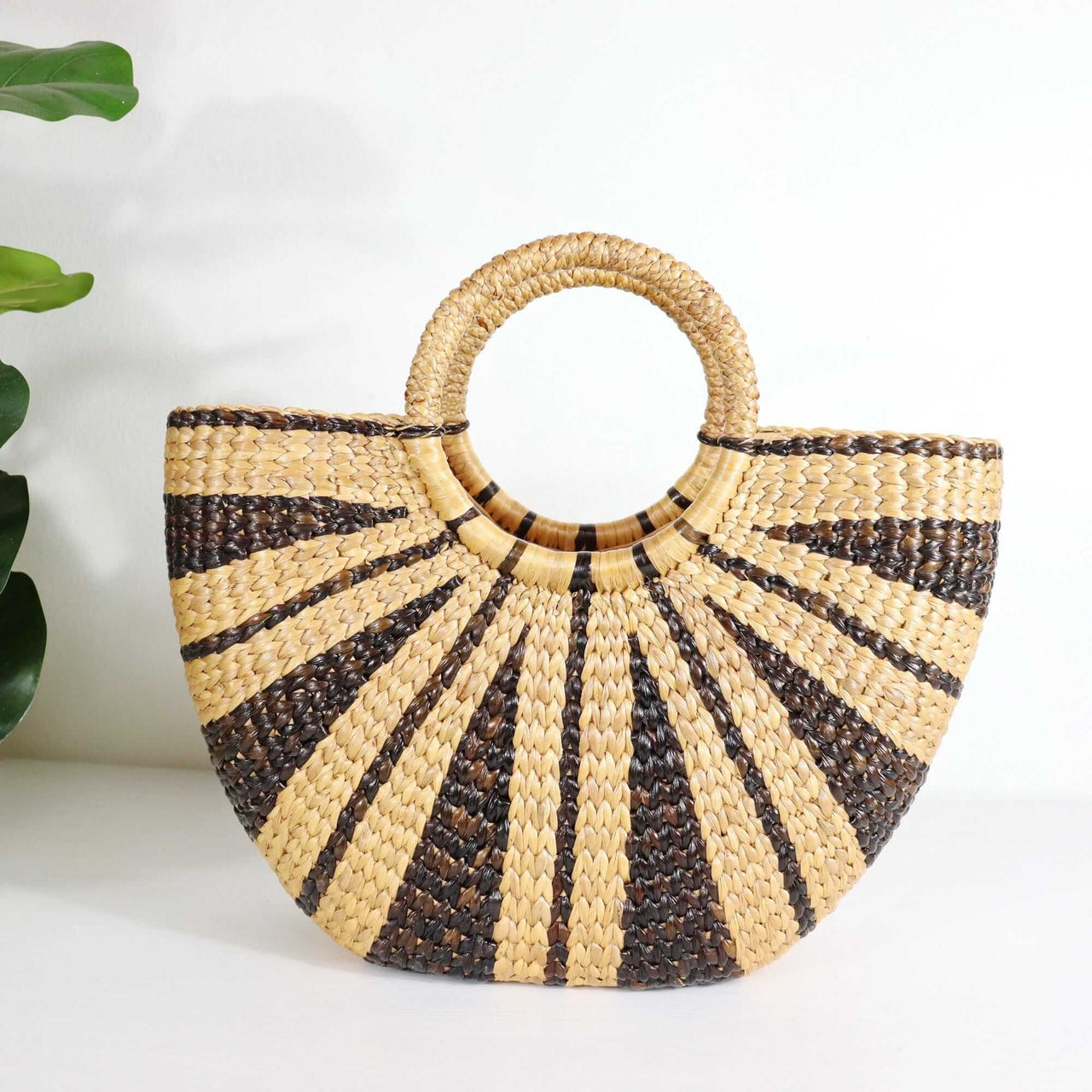 WIT THA YA - Straw Bag