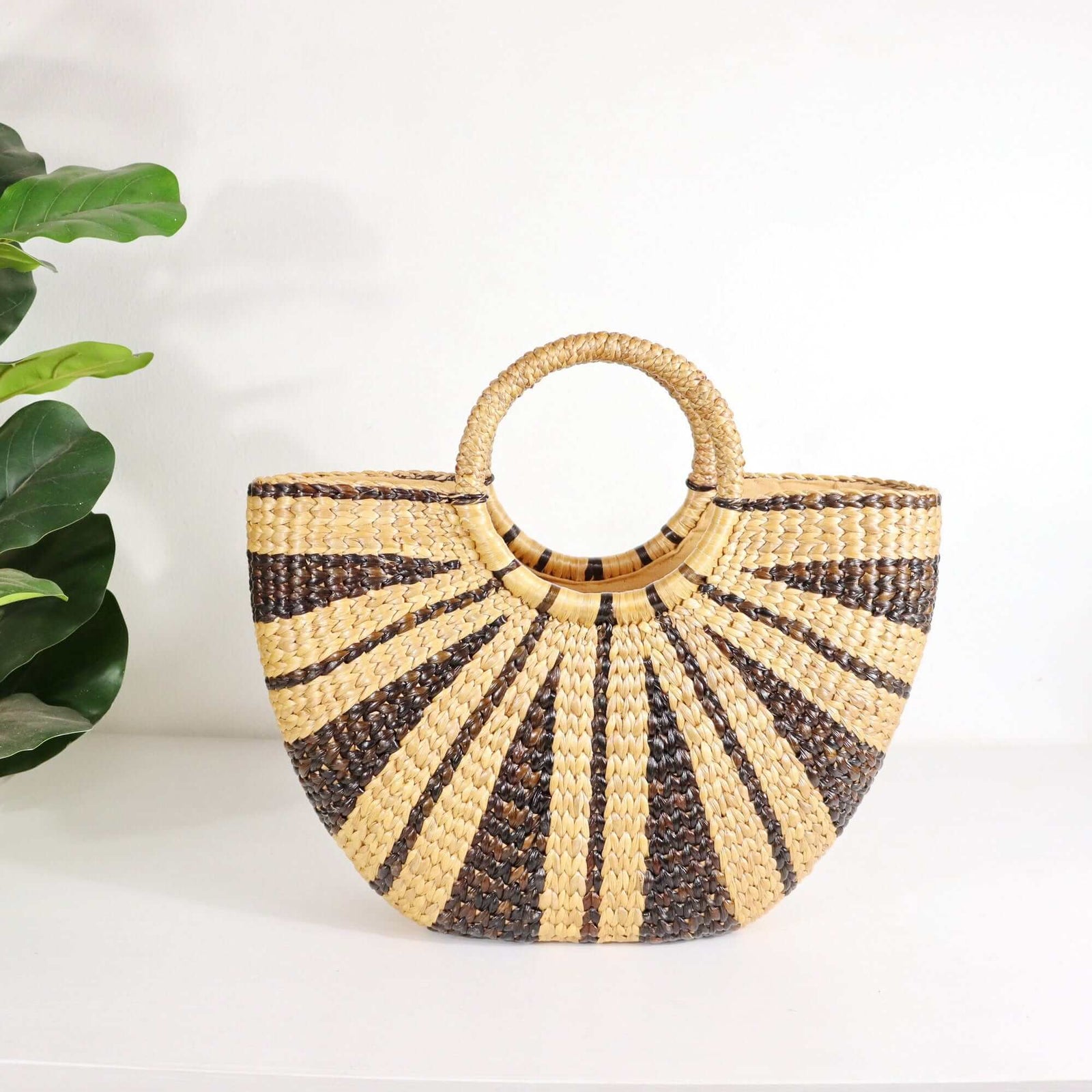 WIT THA YA - Straw Bag