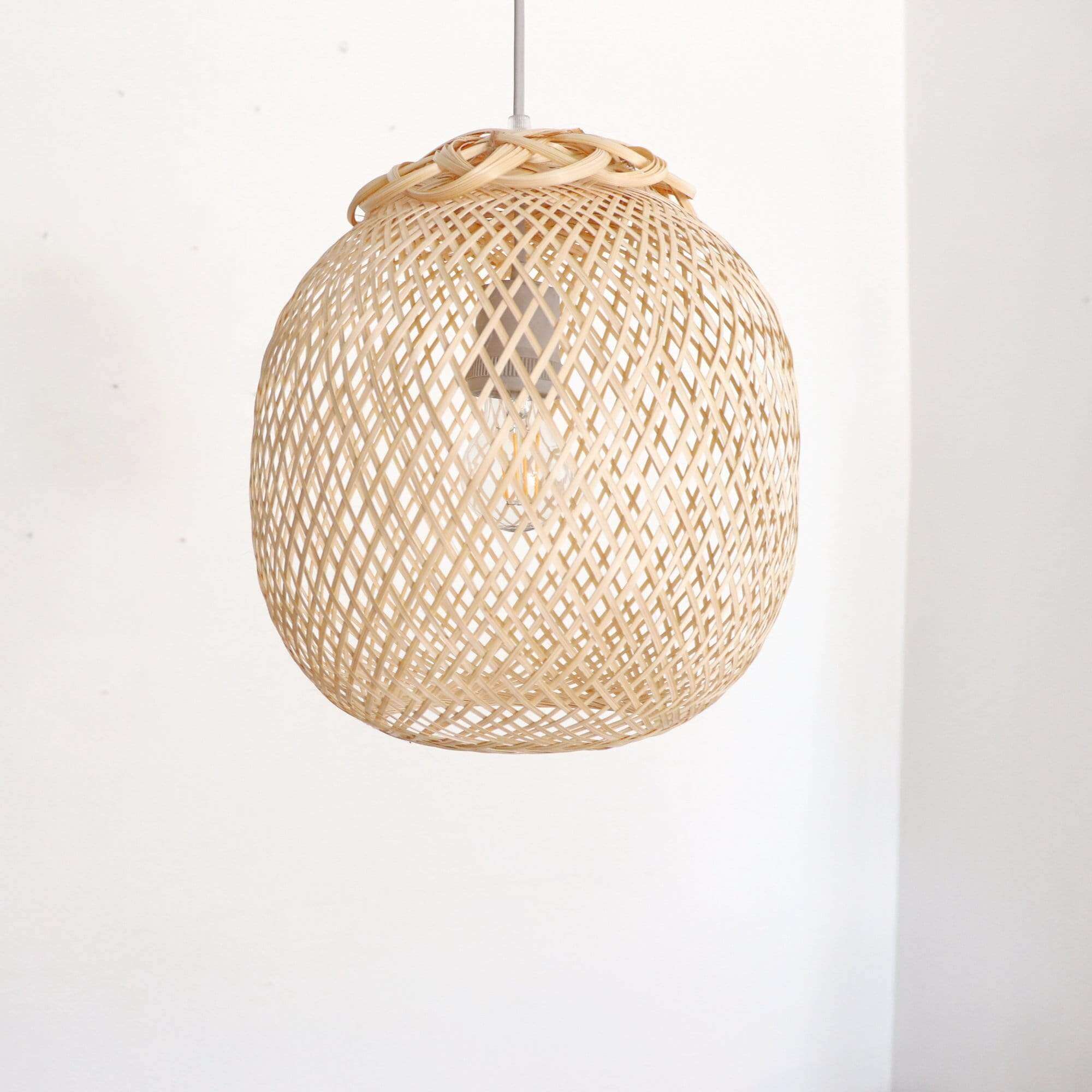 DARA - Bamboo Pedant Light