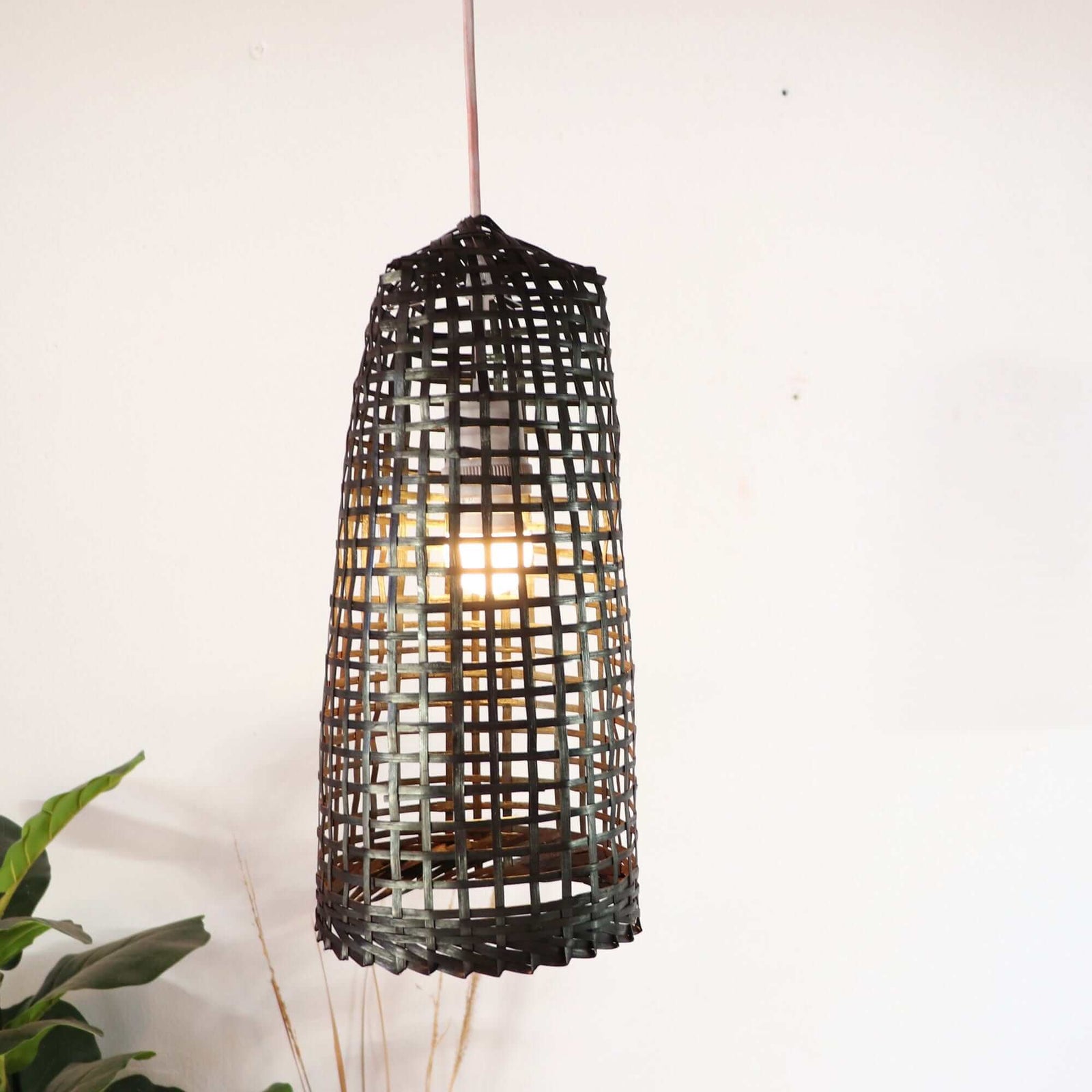 KHE MI KA - Black Pendant Light (35-38cm)