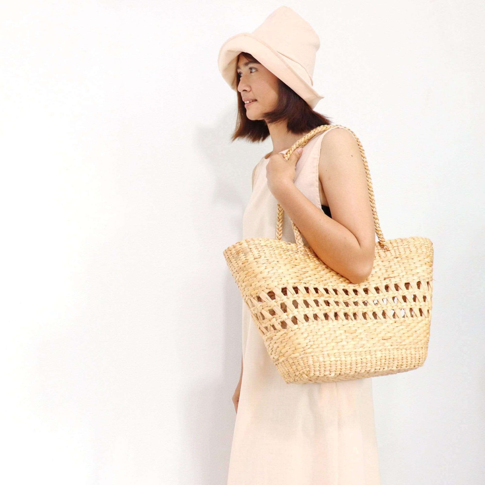 PAIR PI LAI - Sea grass basket bag