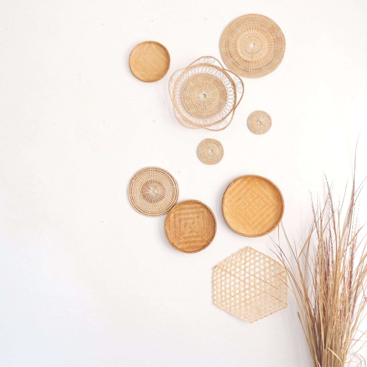 TEE WIT- Rattan Wall Decor Set - Bohemian Style Hanging Baskets (Set of 9)