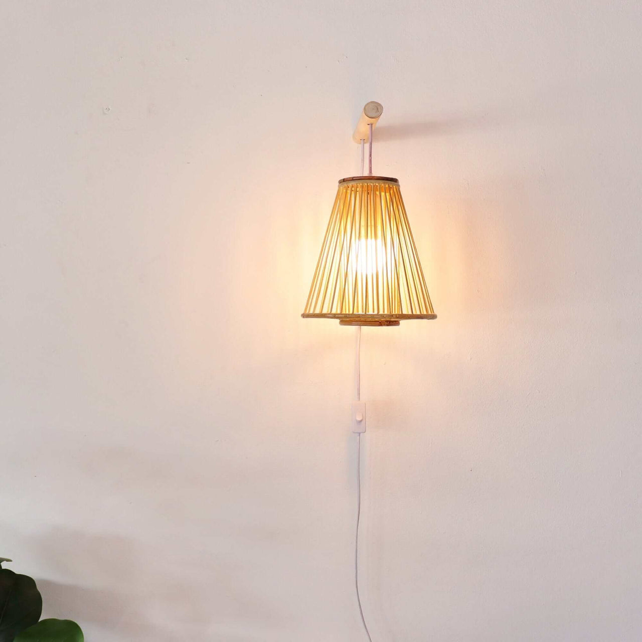 DOROTHY - Boho Wall Sconce (Switch)