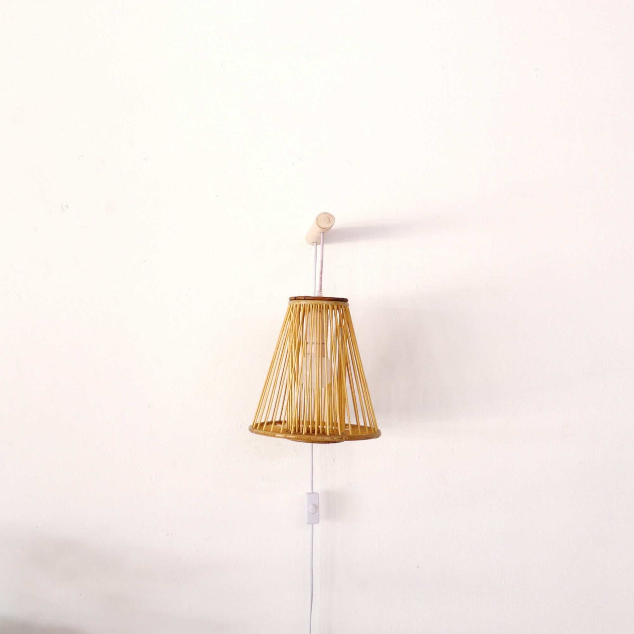 DOROTHY - Boho Wall Sconce (Switch)