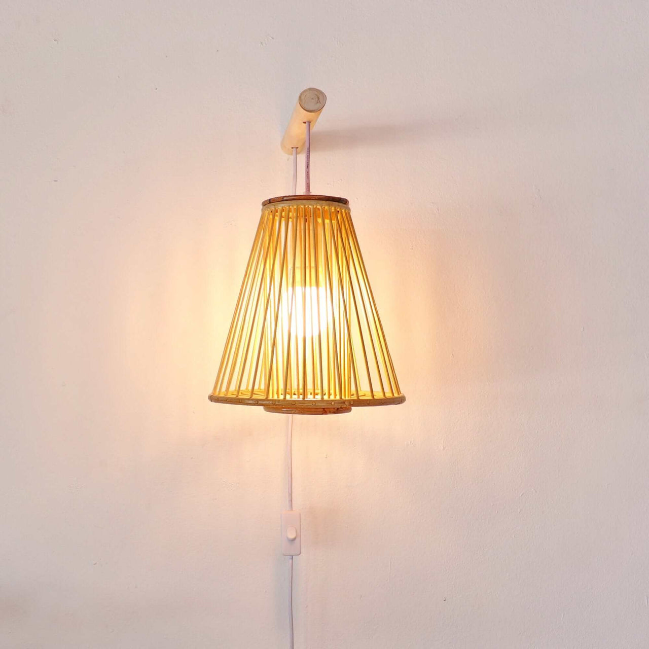 DOROTHY - Boho Wall Sconce (Switch)