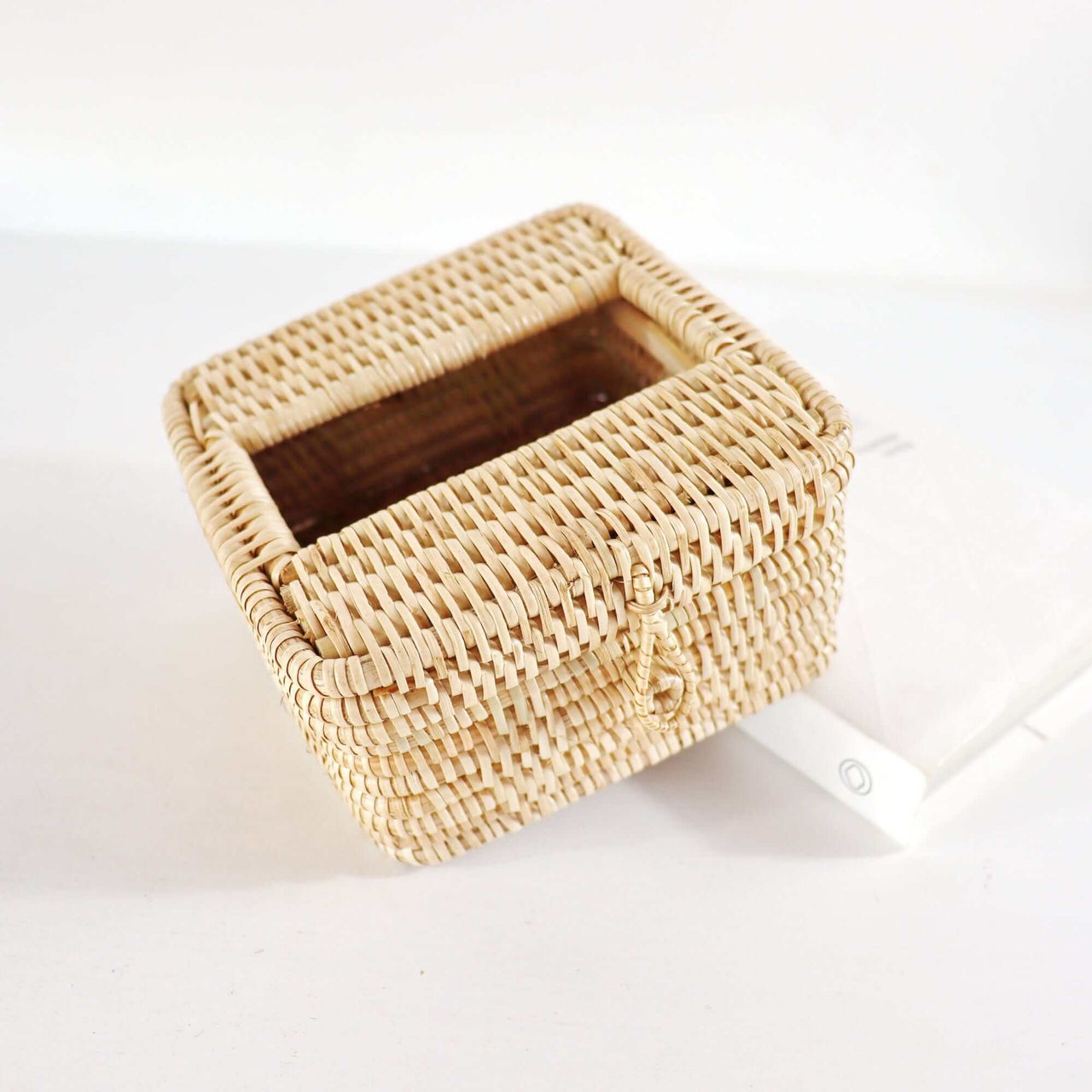 A KEE RA-Square Rattan Tissue Box Cover