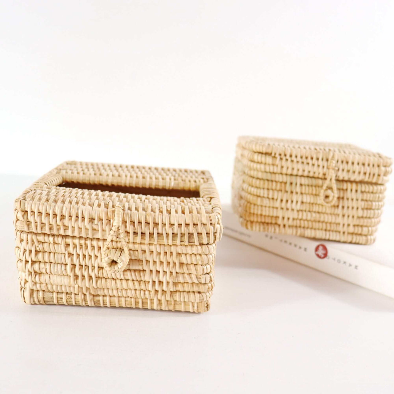 A KEE RA-Square Rattan Tissue Box Cover