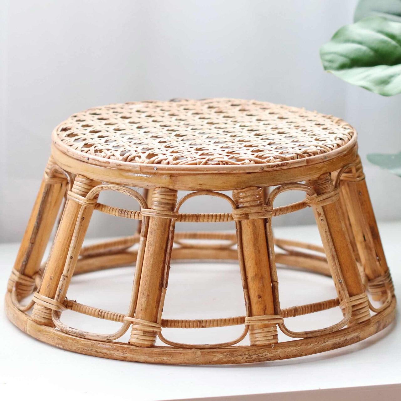 PRA JAN - Rattan Ottoman