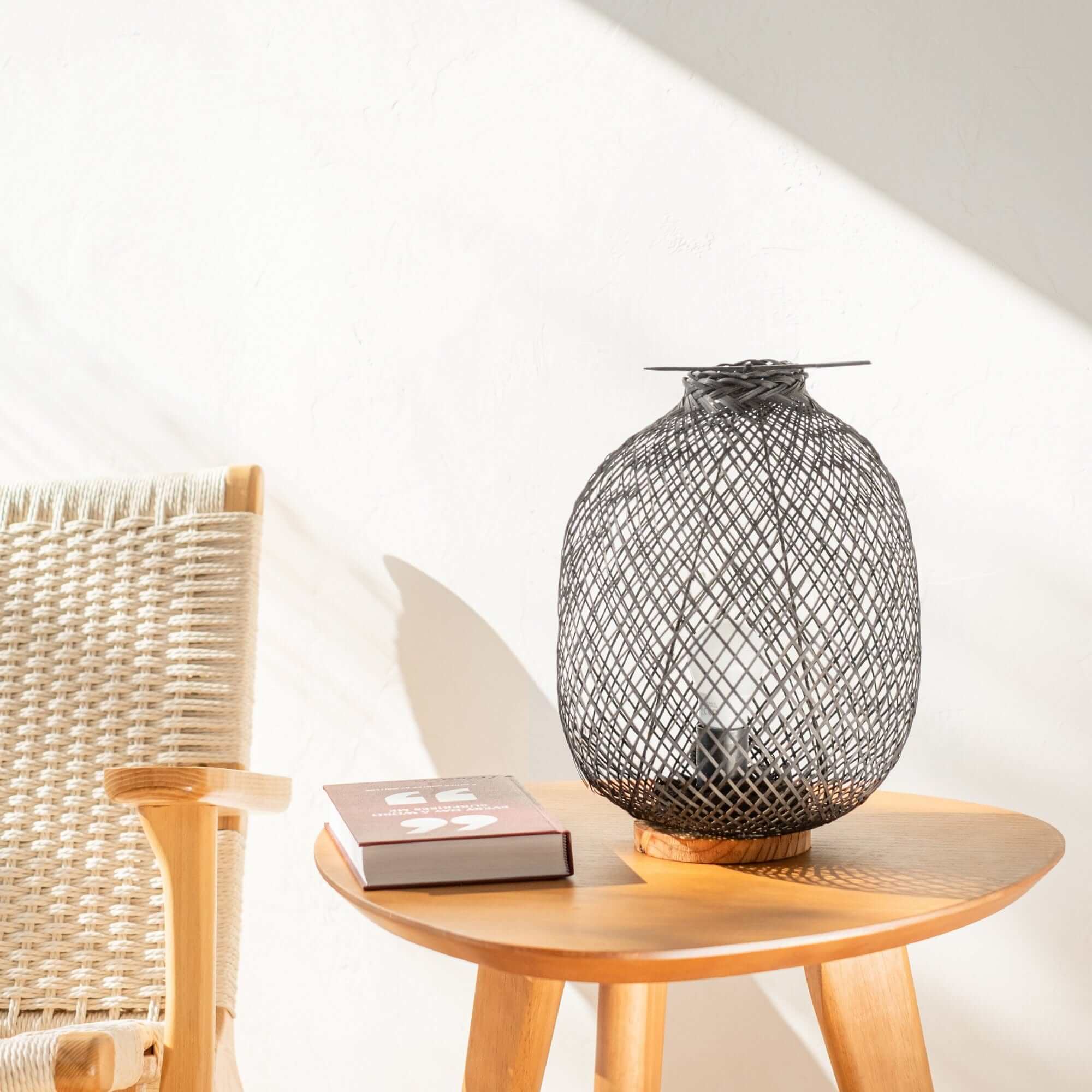 A DA - Bamboo Boho Table Lamp - Natural Elegance Illuminated (Black)