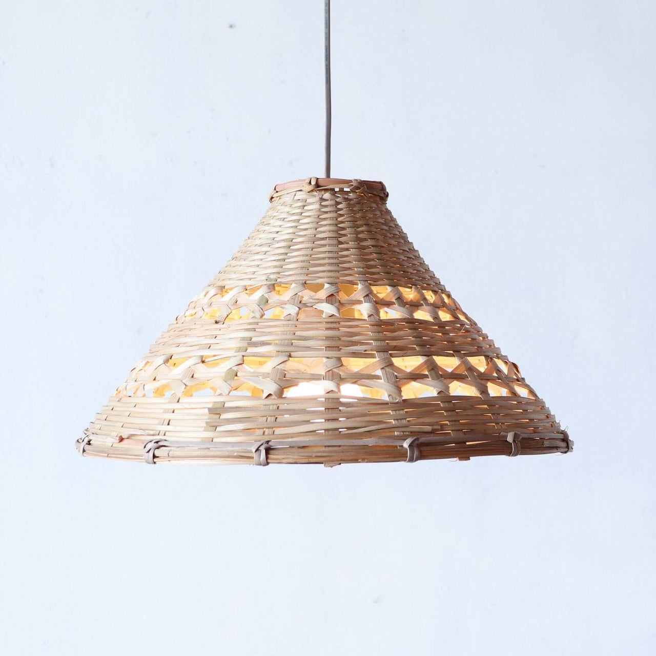 DA MI SA - Rattan Pendant Light (14 Inches)