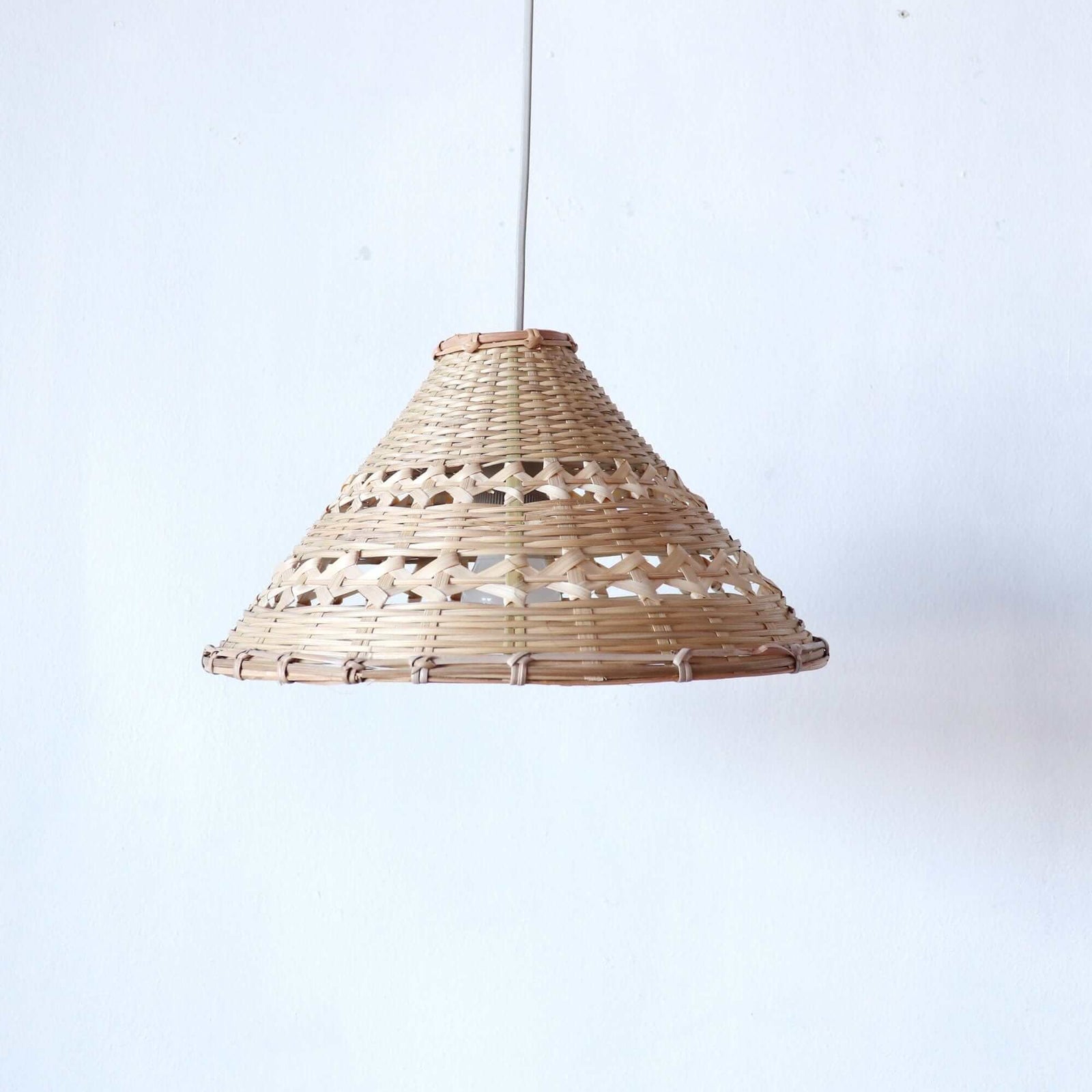 DA MI SA - Rattan Pendant Light (14 Inches)