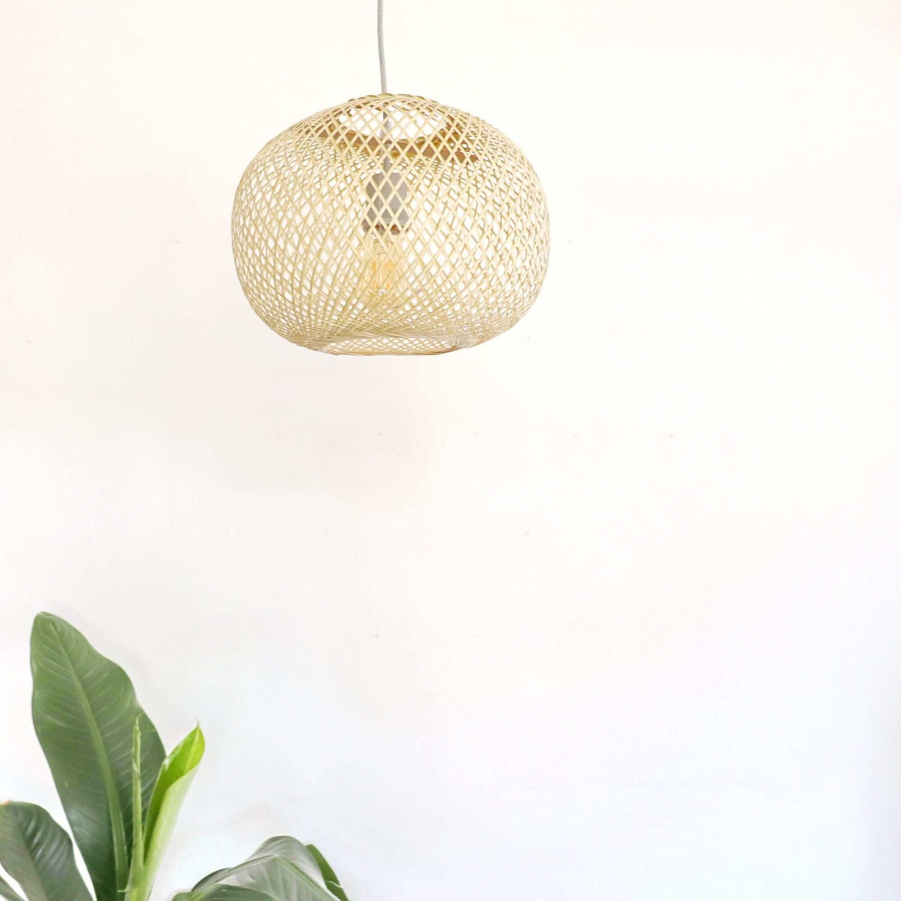 WAN - Bamboo Pendant Light (20 cm)