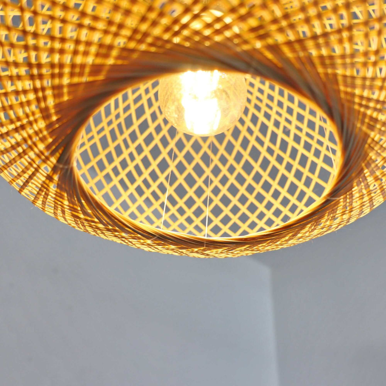 WAN - Bamboo Pendant Light (20 cm)