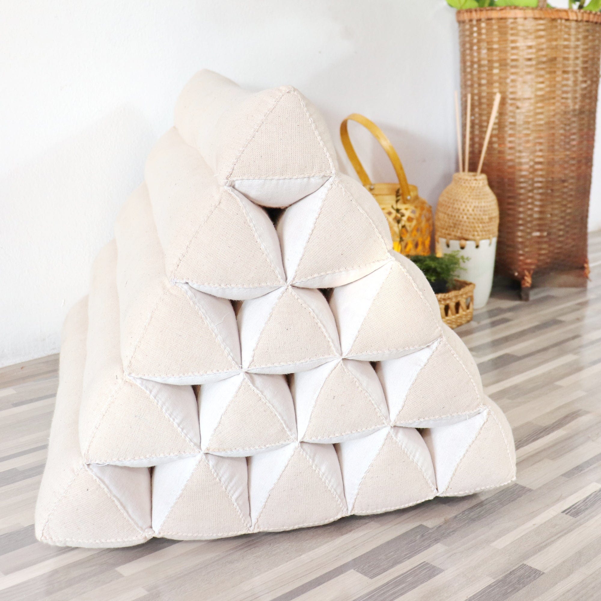 WA RA NA - Thai Triangle Pillow (White)