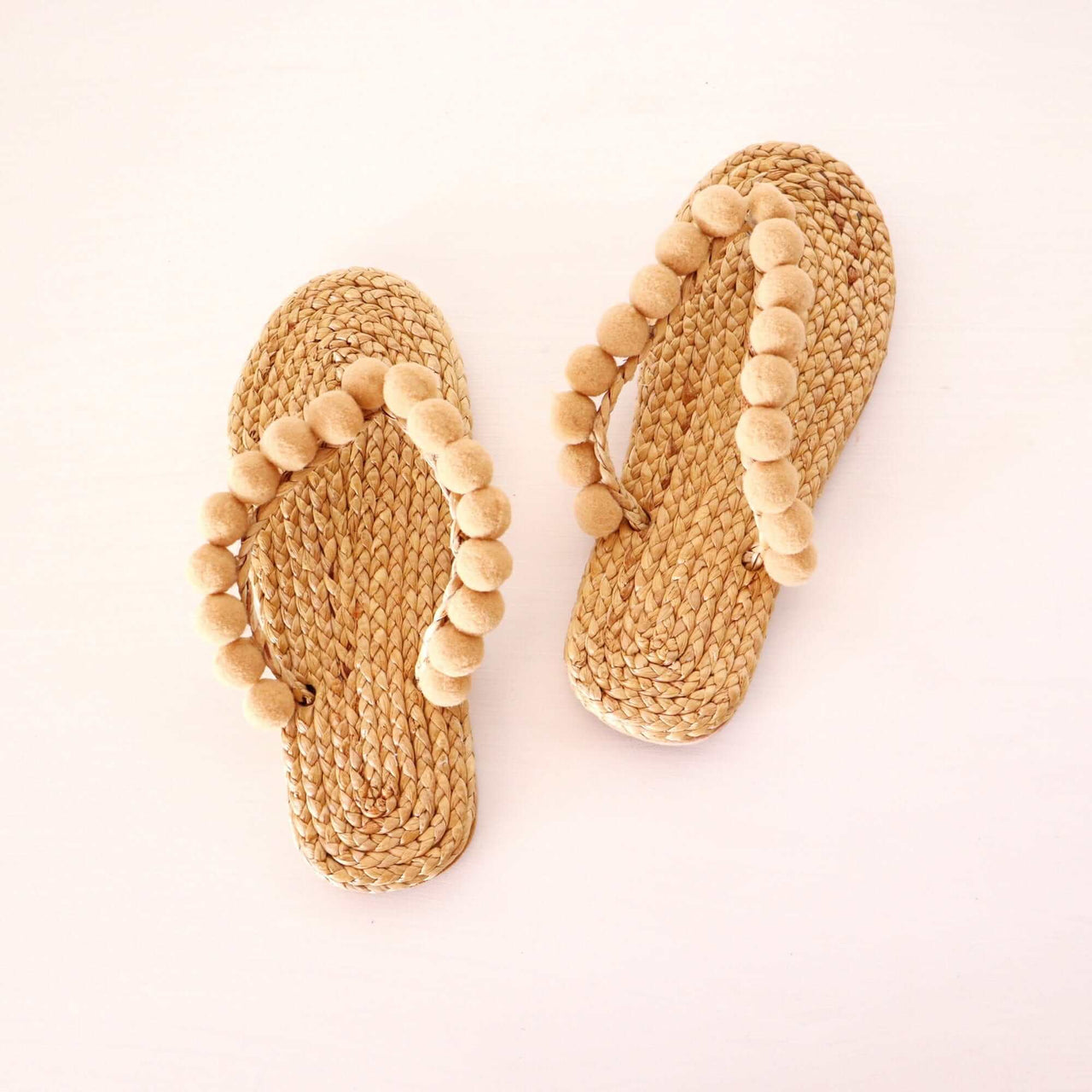 CHAN THA RAT - Straw Shoe