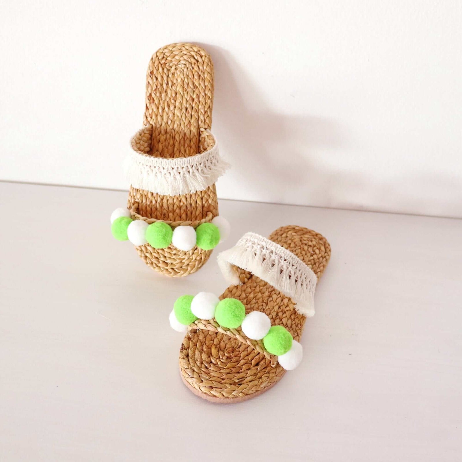 JI RA CHOD - Straw Shoe