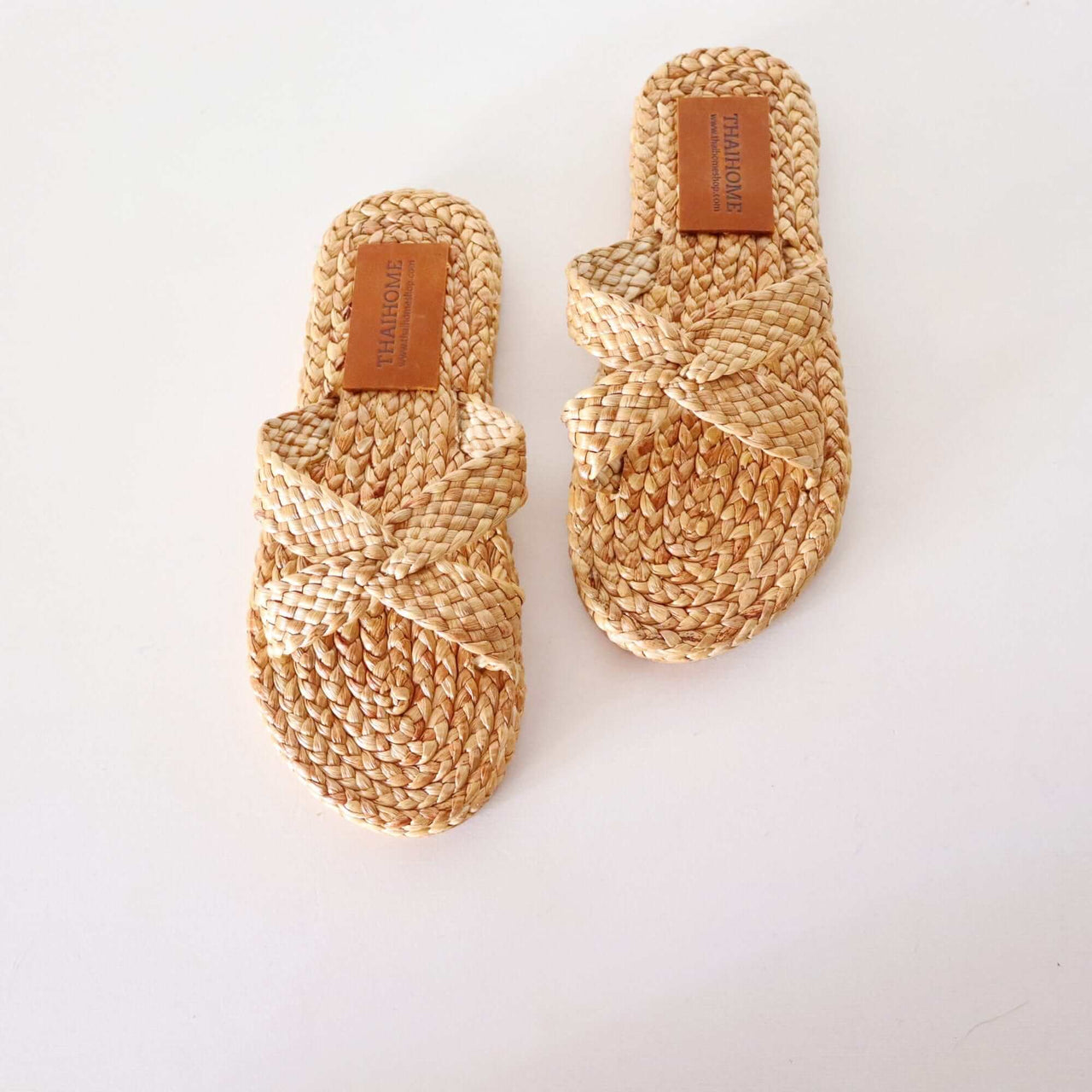 KA MON TAD - Straw Shoe