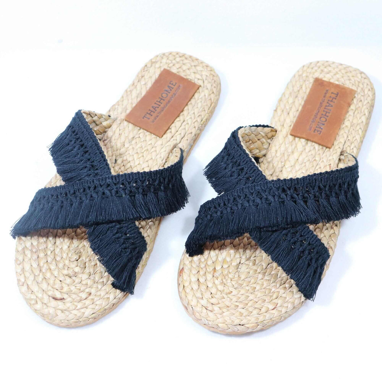 PIN YA - Straw Shoe