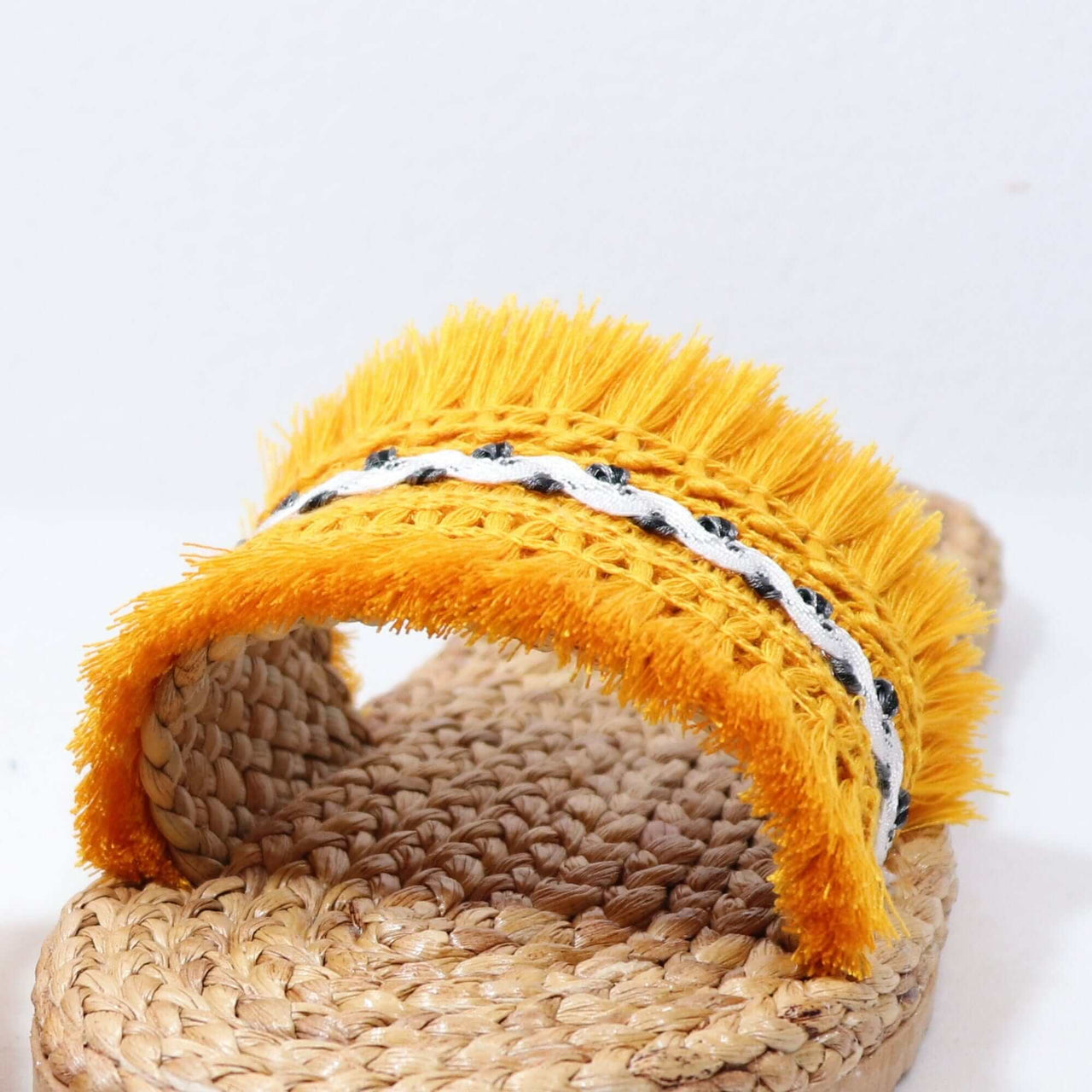 YA NA - Straw Shoe